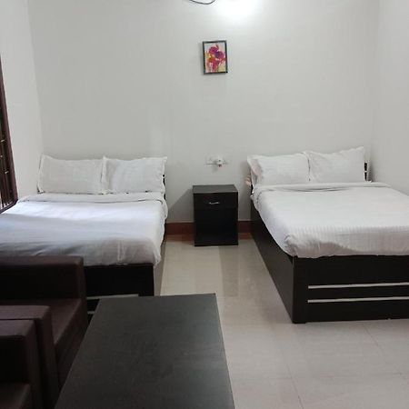 Niroda Guest House Guwahati Extérieur photo
